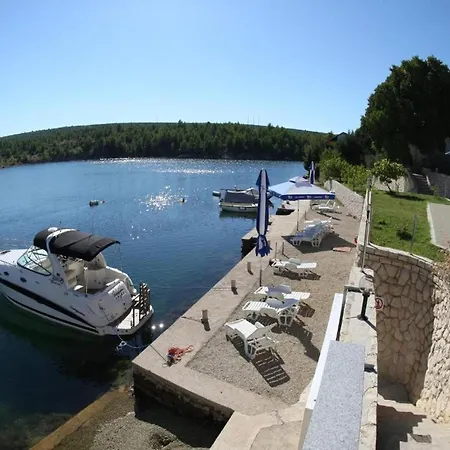 Cosy In Obrovac With Bath * Obrovac